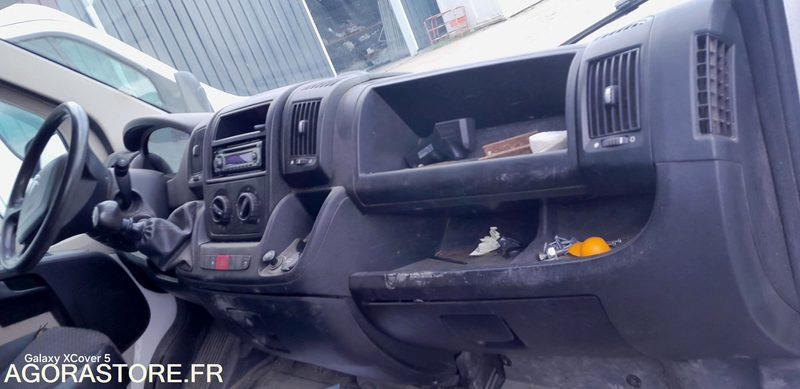 CITROEN JUMPER - Furgon: slika CITROEN JUMPER - Furgon CITROEN JUMPER - Furgon: slika CITROEN JUMPER - Furgon