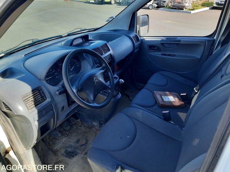 CITROEN JUMPY - 2007 - 127 400KM - Mali kombi: slika CITROEN JUMPY - 2007 - 127 400KM - Mali kombi CITROEN JUMPY - 2007 - 127 400KM - Mali kombi: slika CITROEN JUMPY - 2007 - 127 400KM - Mali kombi