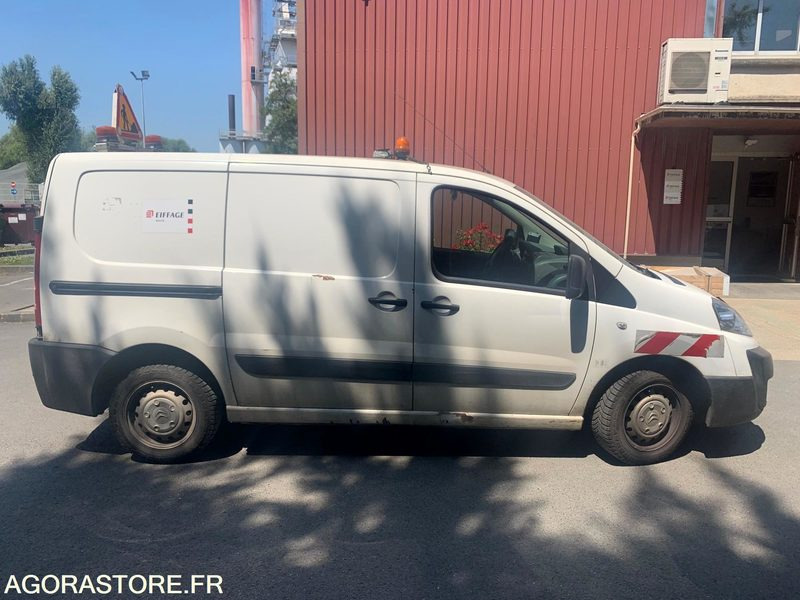 CITROEN JUMPY - 2014 / 264591 KM (DL-937-BP) (MVU217) - Furgon: slika  CITROEN JUMPY - 2014 / 264591 KM (DL-937-BP) (MVU217) - Furgon CITROEN JUMPY - 2014 / 264591 KM (DL-937-BP) (MVU217) - Furgon: slika  CITROEN JUMPY - 2014 / 264591 KM (DL-937-BP) (MVU217) - Furgon