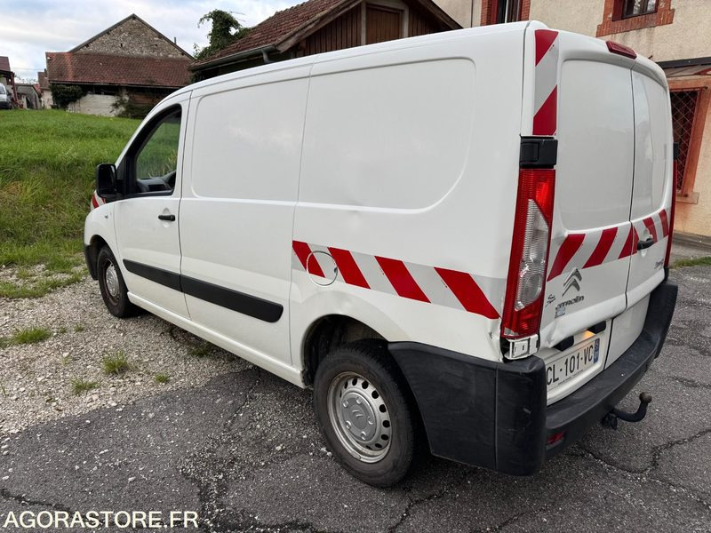 CITROEN JUMPY FOURGON 1.6 HDI 90CV - Furgon: slika CITROEN JUMPY FOURGON 1.6 HDI 90CV - Furgon CITROEN JUMPY FOURGON 1.6 HDI 90CV - Furgon: slika CITROEN JUMPY FOURGON 1.6 HDI 90CV - Furgon
