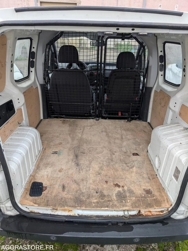 CITROEN NEMO 1.4 HDI - 137 030 KM - Mali kombi: slika CITROEN NEMO 1.4 HDI - 137 030 KM - Mali kombi CITROEN NEMO 1.4 HDI - 137 030 KM - Mali kombi: slika CITROEN NEMO 1.4 HDI - 137 030 KM - Mali kombi