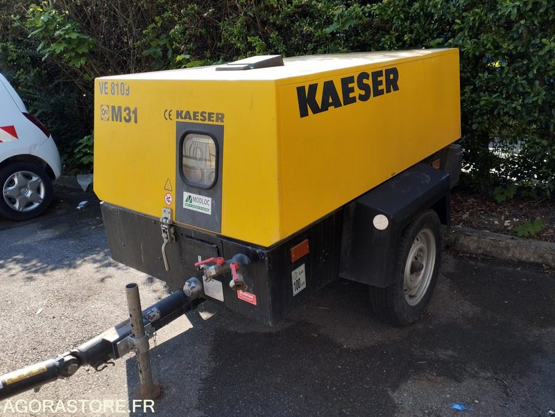 COMPRESSEUR DE CHANTIER KAESER M31 de 2002 8109VE99 - Zračni kompresor: slika COMPRESSEUR DE CHANTIER KAESER M31 de 2002 8109VE99 - Zračni kompresor COMPRESSEUR DE CHANTIER KAESER M31 de 2002 8109VE99 - Zračni kompresor: slika COMPRESSEUR DE CHANTIER KAESER M31 de 2002 8109VE99 - Zračni kompresor