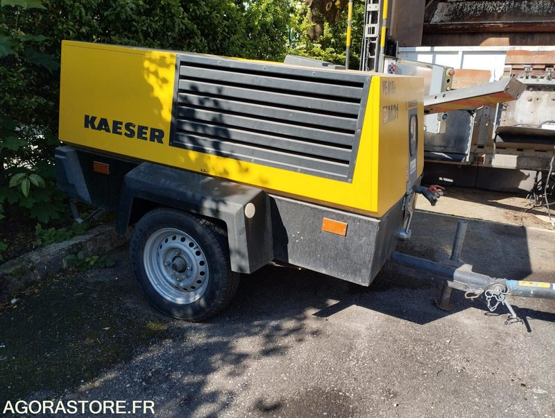 COMPRESSEUR DE CHANTIER KAESER M31 de 2002 8109VE99 - Zračni kompresor: slika COMPRESSEUR DE CHANTIER KAESER M31 de 2002 8109VE99 - Zračni kompresor COMPRESSEUR DE CHANTIER KAESER M31 de 2002 8109VE99 - Zračni kompresor: slika COMPRESSEUR DE CHANTIER KAESER M31 de 2002 8109VE99 - Zračni kompresor