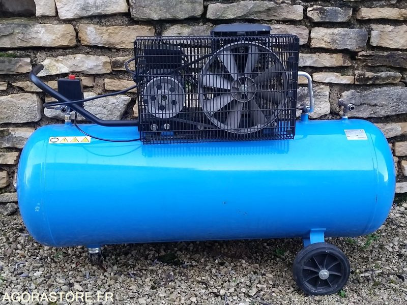 COMPRESSEUR LUCHARD COMPAIR MODELE CLC 203 200L 220v - Zračni kompresor: slika COMPRESSEUR LUCHARD COMPAIR MODELE CLC 203 200L 220v - Zračni kompresor COMPRESSEUR LUCHARD COMPAIR MODELE CLC 203 200L 220v - Zračni kompresor: slika COMPRESSEUR LUCHARD COMPAIR MODELE CLC 203 200L 220v - Zračni kompresor