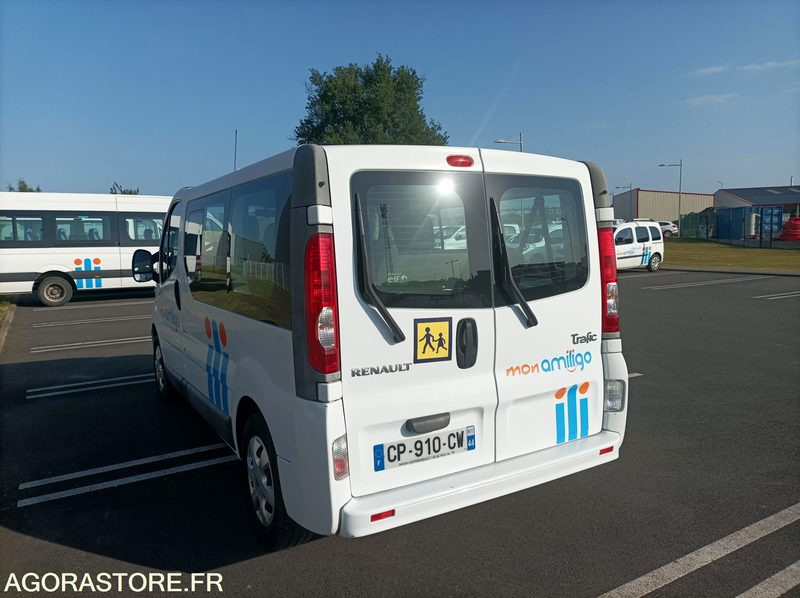 CP-910-CW - Roulant - RENAULT TRAFIC - VP - 9 Places - 308 000 Kms - Minibus, Putnički kombi: slika CP-910-CW - Roulant - RENAULT TRAFIC - VP - 9 Places - 308 000 Kms - Minibus, Putnički kombi CP-910-CW - Roulant - RENAULT TRAFIC - VP - 9 Places - 308 000 Kms - Minibus, Putnički kombi: slika CP-910-CW - Roulant - RENAULT TRAFIC - VP - 9 Places - 308 000 Kms - Minibus, Putnički kombi