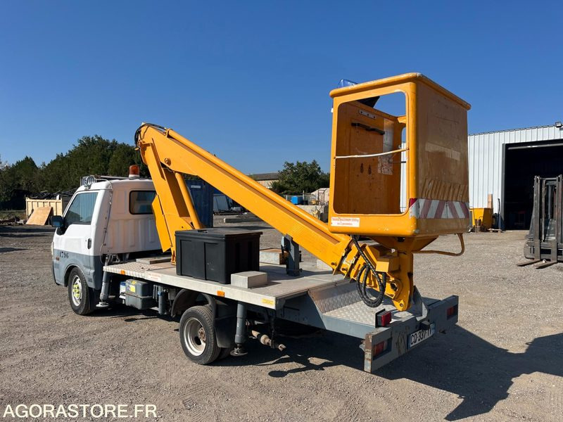 Camion nacelle - VL 3,5 t - Multitel 145 Aluminium – 14,5 m – 74 292 km - Podizna platforma montirana na kamion: slika Camion nacelle - VL 3,5 t - Multitel 145 Aluminium – 14,5 m – 74 292 km - Podizna platforma montirana na kamion Camion nacelle - VL 3,5 t - Multitel 145 Aluminium – 14,5 m – 74 292 km - Podizna platforma montirana na kamion: slika Camion nacelle - VL 3,5 t - Multitel 145 Aluminium – 14,5 m – 74 292 km - Podizna platforma montirana na kamion