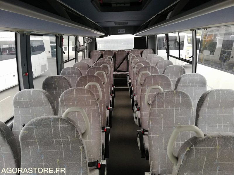 Car Isuzu Turquoise - 2017 - 110 000 km - Školski autobus: slika Car Isuzu Turquoise - 2017 - 110 000 km - Školski autobus Car Isuzu Turquoise - 2017 - 110 000 km - Školski autobus: slika Car Isuzu Turquoise - 2017 - 110 000 km - Školski autobus