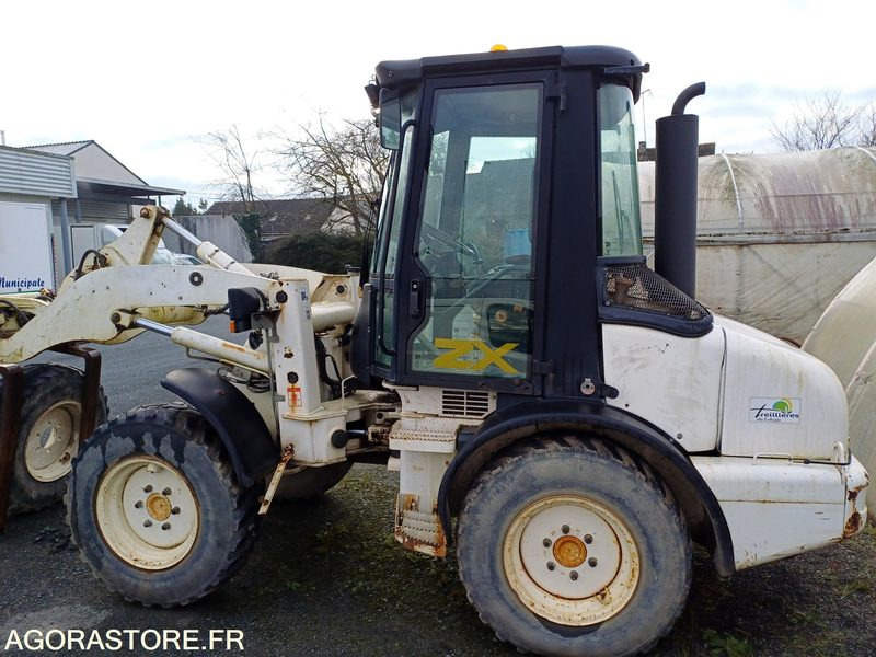 Chargeuse JCB 407 ZX - Utovarivač: slika Chargeuse JCB 407 ZX - Utovarivač Chargeuse JCB 407 ZX - Utovarivač: slika Chargeuse JCB 407 ZX - Utovarivač