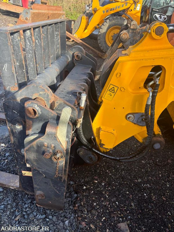 Chargeuse JCB TM 310 - 2011 - 6907 heures - BON ETAT entretien 6900h - Traktor: slika Chargeuse JCB TM 310 - 2011 - 6907 heures - BON ETAT entretien 6900h - Traktor Chargeuse JCB TM 310 - 2011 - 6907 heures - BON ETAT entretien 6900h - Traktor: slika Chargeuse JCB TM 310 - 2011 - 6907 heures - BON ETAT entretien 6900h - Traktor