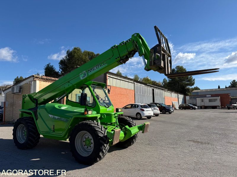 Teleskopski rukovatelj Chariot télescopique MERLO P40.17: slika Teleskopski rukovatelj Chariot télescopique MERLO P40.17