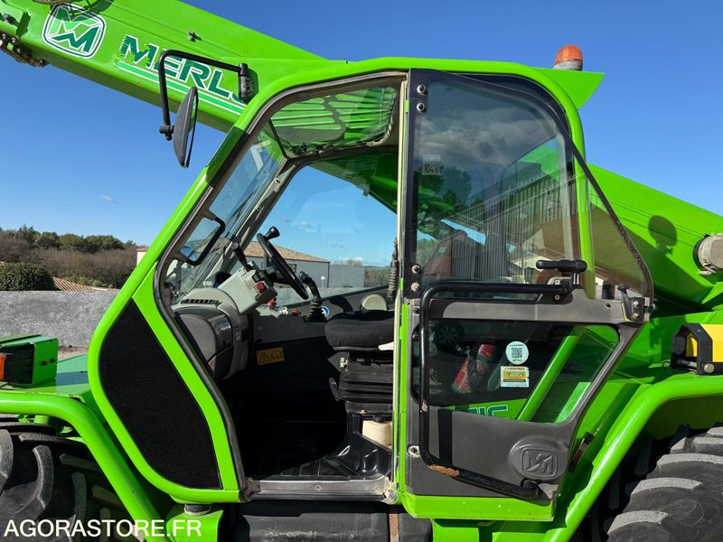 Teleskopski rukovatelj Chariot télescopique MERLO P40.17: slika Teleskopski rukovatelj Chariot télescopique MERLO P40.17