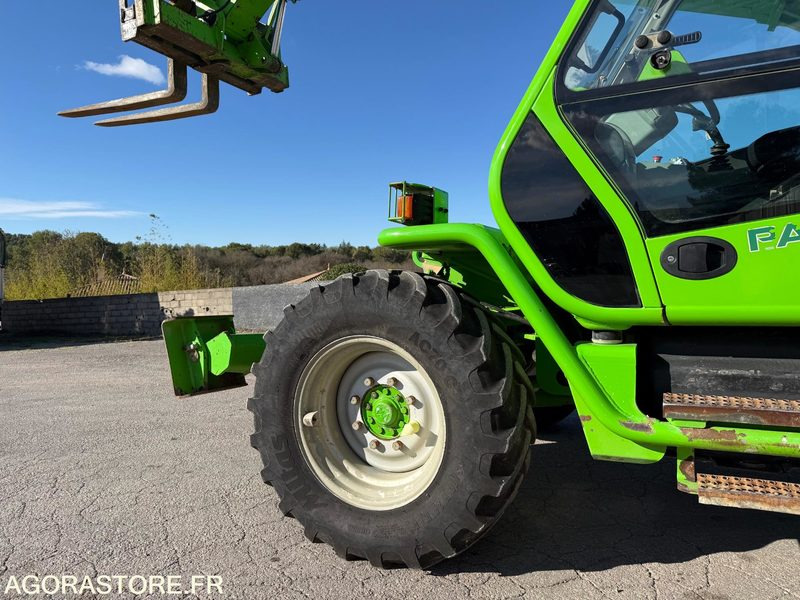 Teleskopski rukovatelj Chariot télescopique MERLO P40.17: slika Teleskopski rukovatelj Chariot télescopique MERLO P40.17