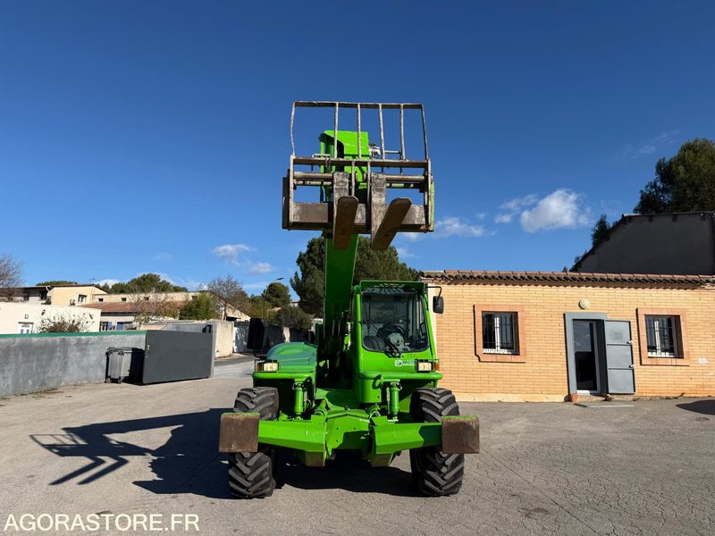 Teleskopski rukovatelj Chariot télescopique MERLO P40.17: slika Teleskopski rukovatelj Chariot télescopique MERLO P40.17