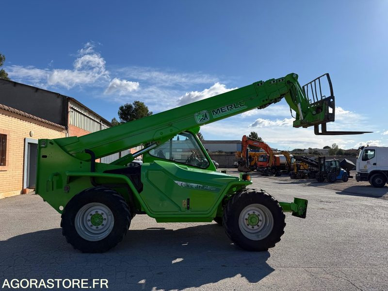 Teleskopski rukovatelj Chariot télescopique MERLO P40.17: slika Teleskopski rukovatelj Chariot télescopique MERLO P40.17