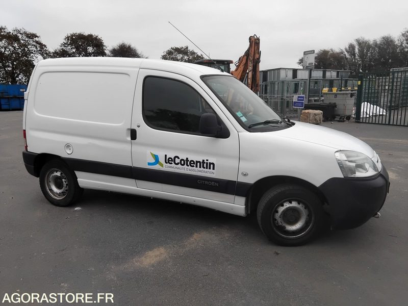 Citroën Berlingo 1,6 HDI - Mali kombi: slika Citroën Berlingo 1,6 HDI - Mali kombi Citroën Berlingo 1,6 HDI - Mali kombi: slika Citroën Berlingo 1,6 HDI - Mali kombi