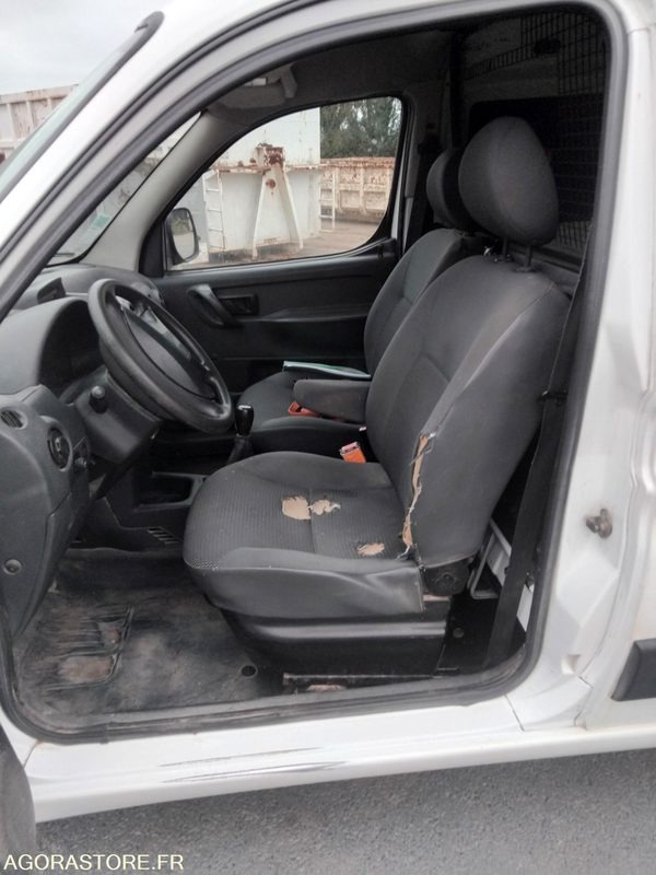 Citroën Berlingo 1,6 HDI - Mali kombi: slika Citroën Berlingo 1,6 HDI - Mali kombi Citroën Berlingo 1,6 HDI - Mali kombi: slika Citroën Berlingo 1,6 HDI - Mali kombi