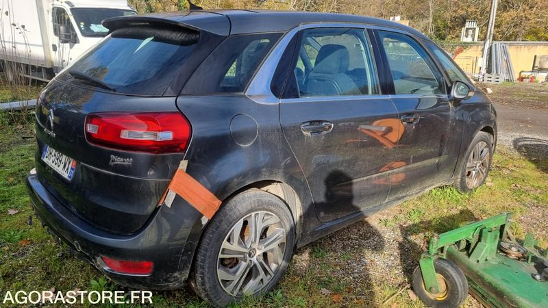 Citroen C4 Picasso 1.6 EHDI 2014 141000kms - Automobil: slika Citroen C4 Picasso 1.6 EHDI 2014 141000kms - Automobil Citroen C4 Picasso 1.6 EHDI 2014 141000kms - Automobil: slika Citroen C4 Picasso 1.6 EHDI 2014 141000kms - Automobil