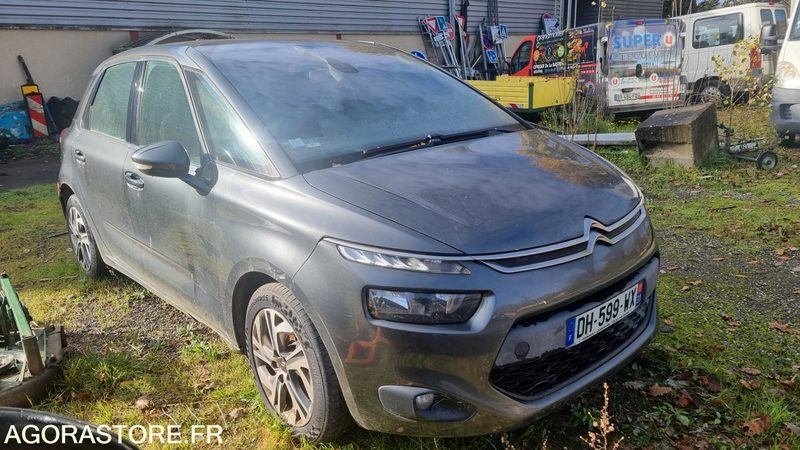 Citroen C4 Picasso 1.6 EHDI 2014 141000kms - Automobil: slika Citroen C4 Picasso 1.6 EHDI 2014 141000kms - Automobil Citroen C4 Picasso 1.6 EHDI 2014 141000kms - Automobil: slika Citroen C4 Picasso 1.6 EHDI 2014 141000kms - Automobil