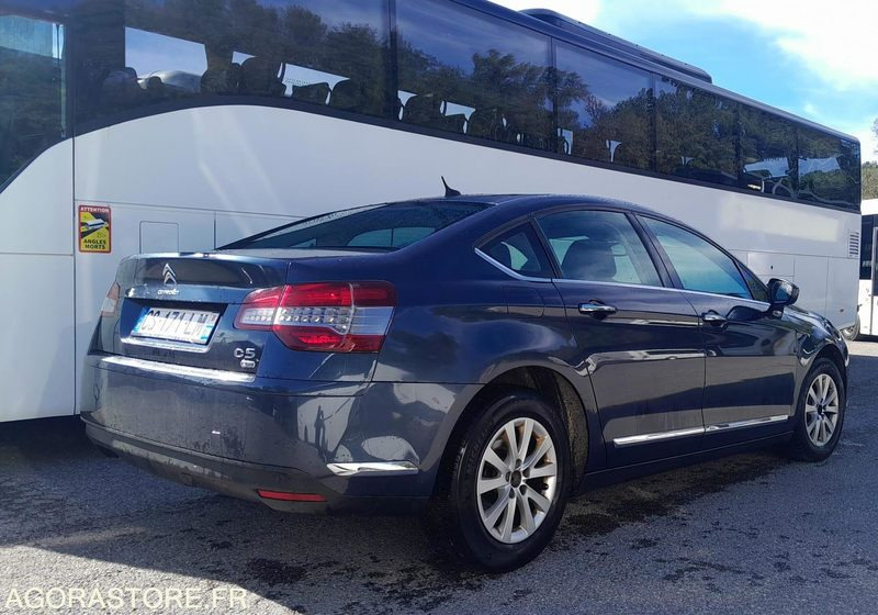 Citroën c5 hdi année 2013 504000km - Automobil: slika Citroën c5 hdi année 2013 504000km - Automobil Citroën c5 hdi année 2013 504000km - Automobil: slika Citroën c5 hdi année 2013 504000km - Automobil