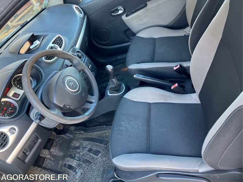 Clio Société DCI 90 ECO - 2011/ 190308 KM (P0402820 ) - Automobil: slika Clio Société DCI 90 ECO - 2011/ 190308 KM (P0402820 ) - Automobil Clio Société DCI 90 ECO - 2011/ 190308 KM (P0402820 ) - Automobil: slika Clio Société DCI 90 ECO - 2011/ 190308 KM (P0402820 ) - Automobil