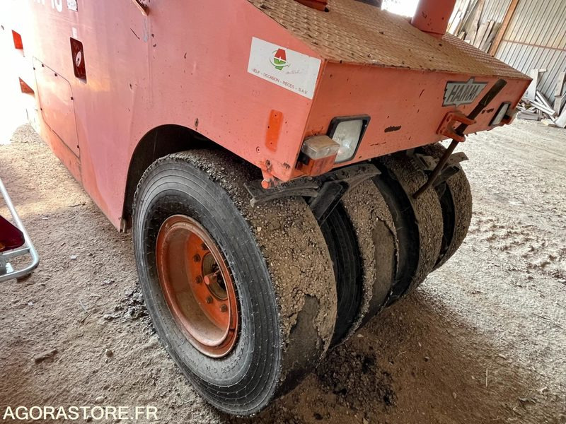 Compacteur à pneu type P3 HAMM - Valjak: slika Compacteur à pneu type P3 HAMM - Valjak Compacteur à pneu type P3 HAMM - Valjak: slika Compacteur à pneu type P3 HAMM - Valjak