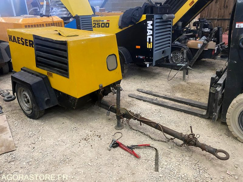 Compresseur KAESER M25 2008 TBE - Zračni kompresor: slika Compresseur KAESER M25 2008 TBE - Zračni kompresor Compresseur KAESER M25 2008 TBE - Zračni kompresor: slika Compresseur KAESER M25 2008 TBE - Zračni kompresor