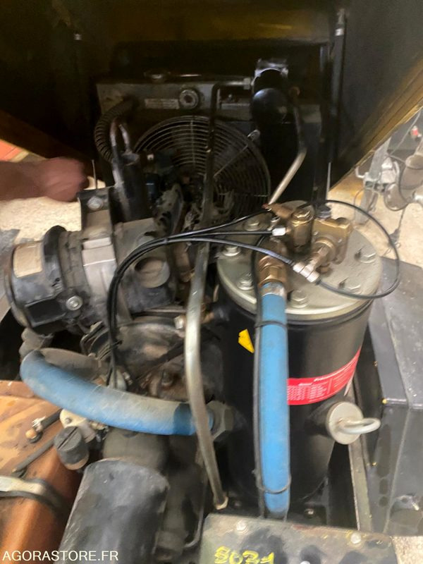 Zakup  Compresseur KAESER M25 2008 TBE Compresseur KAESER M25 2008 TBE: slika Zakup  Compresseur KAESER M25 2008 TBE Compresseur KAESER M25 2008 TBE