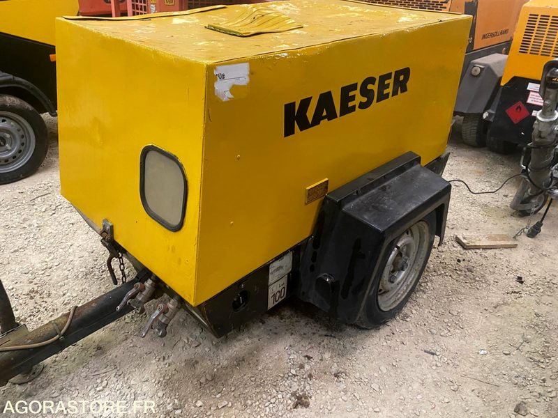 Compresseur KAESER M25 2008 TBE - Zračni kompresor: slika Compresseur KAESER M25 2008 TBE - Zračni kompresor Compresseur KAESER M25 2008 TBE - Zračni kompresor: slika Compresseur KAESER M25 2008 TBE - Zračni kompresor