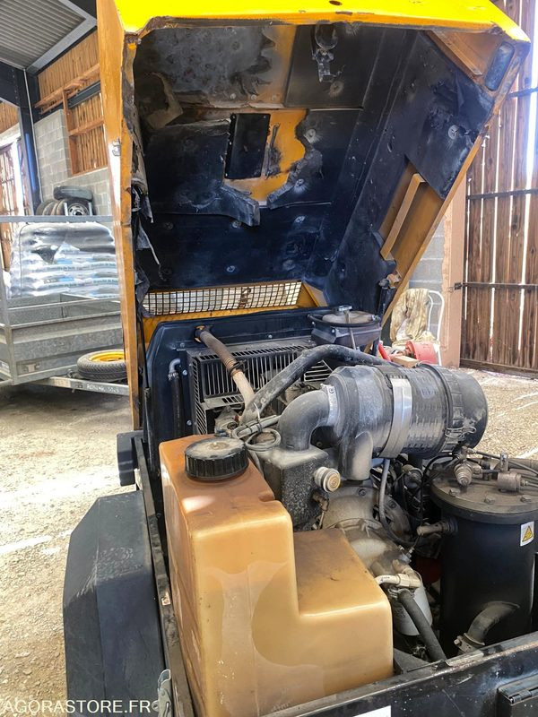 Compresseur de chantier DOOSAN 7/31 - INGERSOLL RAND - Zračni kompresor: slika Compresseur de chantier DOOSAN 7/31 - INGERSOLL RAND - Zračni kompresor Compresseur de chantier DOOSAN 7/31 - INGERSOLL RAND - Zračni kompresor: slika Compresseur de chantier DOOSAN 7/31 - INGERSOLL RAND - Zračni kompresor