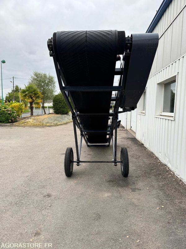 Convoyeur de chantier thermique 6 mètres - Transportna traka: slika Convoyeur de chantier thermique 6 mètres - Transportna traka Convoyeur de chantier thermique 6 mètres - Transportna traka: slika Convoyeur de chantier thermique 6 mètres - Transportna traka