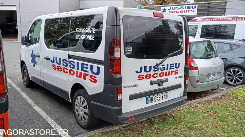 DW-069-VS - Non Roulant - OPEL VIVARO - VASP  - 328 164 Kms - Vozilo hitne pomoći: slika  DW-069-VS - Non Roulant - OPEL VIVARO - VASP  - 328 164 Kms - Vozilo hitne pomoći DW-069-VS - Non Roulant - OPEL VIVARO - VASP  - 328 164 Kms - Vozilo hitne pomoći: slika  DW-069-VS - Non Roulant - OPEL VIVARO - VASP  - 328 164 Kms - Vozilo hitne pomoći