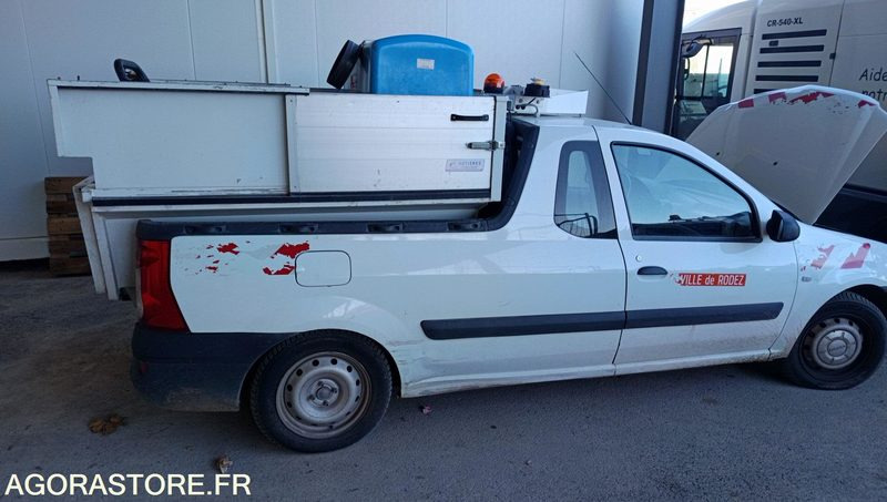 Dacia Logan - 2012 - 111131km - Pick-up: slika Dacia Logan - 2012 - 111131km - Pick-up Dacia Logan - 2012 - 111131km - Pick-up: slika Dacia Logan - 2012 - 111131km - Pick-up