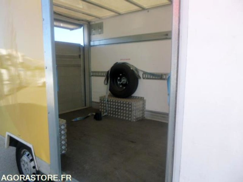 Fiat DUCATO HAYON PACK CARBURANT GNV+SP PETITE CAPACITE - Dostavno vozilo: slika Fiat DUCATO HAYON PACK CARBURANT GNV+SP PETITE CAPACITE - Dostavno vozilo Fiat DUCATO HAYON PACK CARBURANT GNV+SP PETITE CAPACITE - Dostavno vozilo: slika Fiat DUCATO HAYON PACK CARBURANT GNV+SP PETITE CAPACITE - Dostavno vozilo