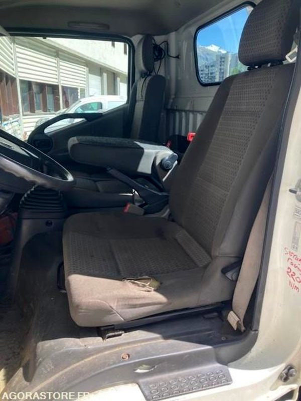 Zakup  Nissan CABSTAR nacelle 20m 48163 kms 2009 Nissan CABSTAR nacelle 20m 48163 kms 2009: slika Zakup  Nissan CABSTAR nacelle 20m 48163 kms 2009 Nissan CABSTAR nacelle 20m 48163 kms 2009