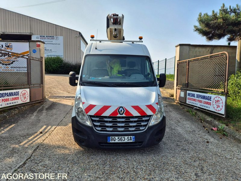 Renault Master 2.3 dci 125 nacelle - 2011 - 320 000km - Dostavno vozilo: slika Renault Master 2.3 dci 125 nacelle - 2011 - 320 000km - Dostavno vozilo Renault Master 2.3 dci 125 nacelle - 2011 - 320 000km - Dostavno vozilo: slika Renault Master 2.3 dci 125 nacelle - 2011 - 320 000km - Dostavno vozilo