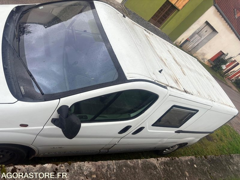 Renault Trafic dci 115 / 228000 km - Dostavno vozilo: slika Renault Trafic dci 115 / 228000 km - Dostavno vozilo Renault Trafic dci 115 / 228000 km - Dostavno vozilo: slika Renault Trafic dci 115 / 228000 km - Dostavno vozilo