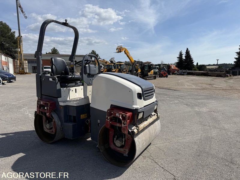 Dynapac CC1200VI - Valjak: slika Dynapac CC1200VI - Valjak Dynapac CC1200VI - Valjak: slika Dynapac CC1200VI - Valjak