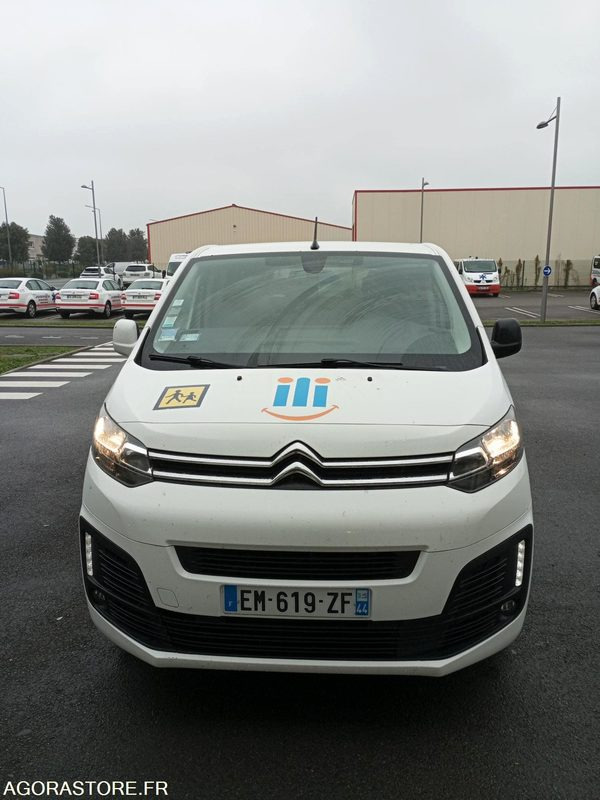 EM-619-ZF - Roulant - CITROEN JUMPY SPACE TOURER - VP - 240 733 Kms - Minibus, Putnički kombi: slika EM-619-ZF - Roulant - CITROEN JUMPY SPACE TOURER - VP - 240 733 Kms - Minibus, Putnički kombi EM-619-ZF - Roulant - CITROEN JUMPY SPACE TOURER - VP - 240 733 Kms - Minibus, Putnički kombi: slika EM-619-ZF - Roulant - CITROEN JUMPY SPACE TOURER - VP - 240 733 Kms - Minibus, Putnički kombi
