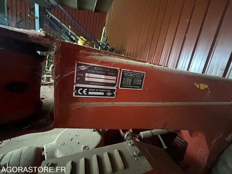 FAUCHEUSE TRAINEE KUHN FC300G 1995 AVEC CONDITIONNEUR - Kosilica: slika FAUCHEUSE TRAINEE KUHN FC300G 1995 AVEC CONDITIONNEUR - Kosilica FAUCHEUSE TRAINEE KUHN FC300G 1995 AVEC CONDITIONNEUR - Kosilica: slika FAUCHEUSE TRAINEE KUHN FC300G 1995 AVEC CONDITIONNEUR - Kosilica