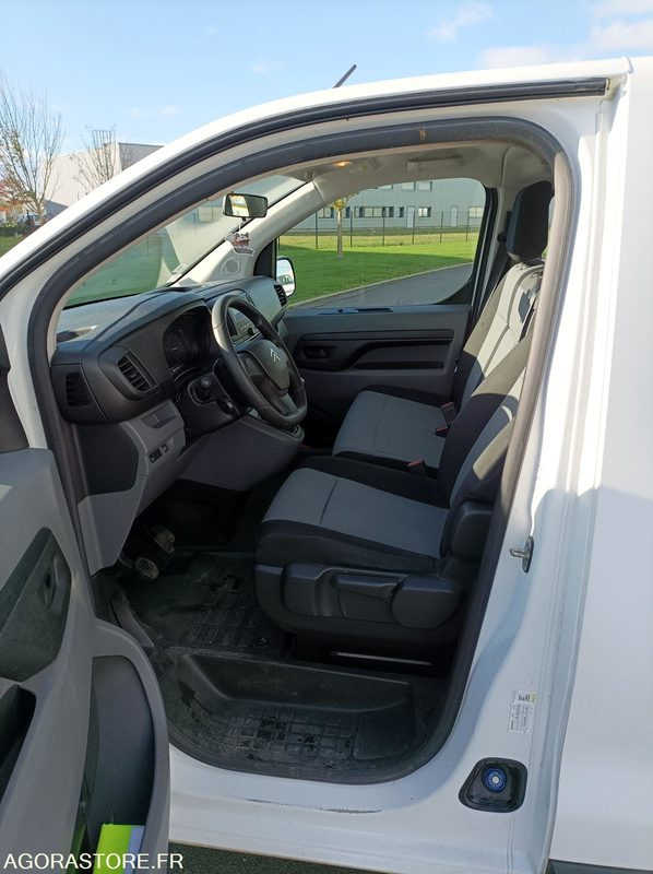 FF-450-GP - Roulant - CITROEN JUMPY SPACE TOURER - VP - 215 697 Kms - Minibus, Putnički kombi: slika FF-450-GP - Roulant - CITROEN JUMPY SPACE TOURER - VP - 215 697 Kms - Minibus, Putnički kombi FF-450-GP - Roulant - CITROEN JUMPY SPACE TOURER - VP - 215 697 Kms - Minibus, Putnički kombi: slika FF-450-GP - Roulant - CITROEN JUMPY SPACE TOURER - VP - 215 697 Kms - Minibus, Putnički kombi