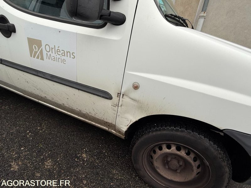 FIAT DOBLO - 2005 - 134000KM - Mali kombi: slika FIAT DOBLO - 2005 - 134000KM - Mali kombi FIAT DOBLO - 2005 - 134000KM - Mali kombi: slika FIAT DOBLO - 2005 - 134000KM - Mali kombi