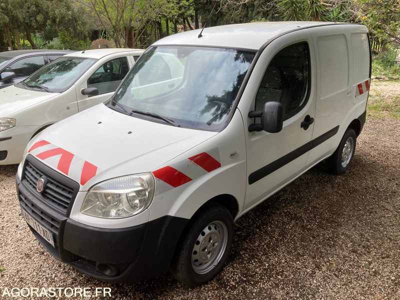FIAT DOBLO CARGO - 2010 - 65 000 KM - Mali kombi: slika FIAT DOBLO CARGO - 2010 - 65 000 KM - Mali kombi FIAT DOBLO CARGO - 2010 - 65 000 KM - Mali kombi: slika FIAT DOBLO CARGO - 2010 - 65 000 KM - Mali kombi