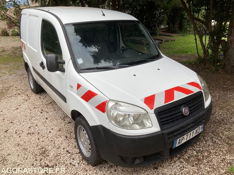 FIAT DOBLO CARGO - 2010 - 65 000 KM - Mali kombi: slika FIAT DOBLO CARGO - 2010 - 65 000 KM - Mali kombi FIAT DOBLO CARGO - 2010 - 65 000 KM - Mali kombi: slika FIAT DOBLO CARGO - 2010 - 65 000 KM - Mali kombi