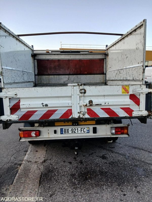 FIAT DUCATO - 2011 - 199963 KM - Mali kamion kiper: slika FIAT DUCATO - 2011 - 199963 KM - Mali kamion kiper FIAT DUCATO - 2011 - 199963 KM - Mali kamion kiper: slika FIAT DUCATO - 2011 - 199963 KM - Mali kamion kiper