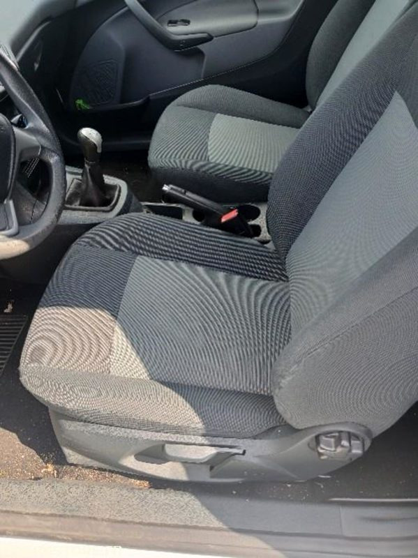 FORD FIESTA N°2 1.2 L– COULEUR BLANCHE - Automobil: slika FORD FIESTA N°2 1.2 L– COULEUR BLANCHE - Automobil FORD FIESTA N°2 1.2 L– COULEUR BLANCHE - Automobil: slika FORD FIESTA N°2 1.2 L– COULEUR BLANCHE - Automobil