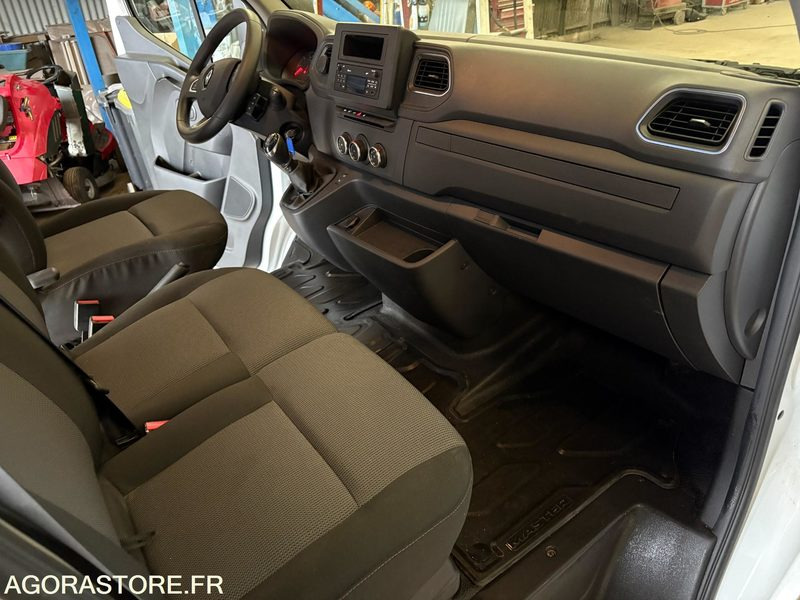FOURGON MASTER DCI 150cv 3 PL - Furgon: slika FOURGON MASTER DCI 150cv 3 PL - Furgon FOURGON MASTER DCI 150cv 3 PL - Furgon: slika FOURGON MASTER DCI 150cv 3 PL - Furgon