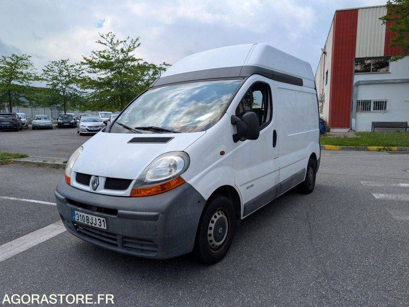 FOURGON TOLE MOINS 3T5 RENAULT TRAFIC - Furgon: slika FOURGON TOLE MOINS 3T5 RENAULT TRAFIC - Furgon FOURGON TOLE MOINS 3T5 RENAULT TRAFIC - Furgon: slika FOURGON TOLE MOINS 3T5 RENAULT TRAFIC - Furgon