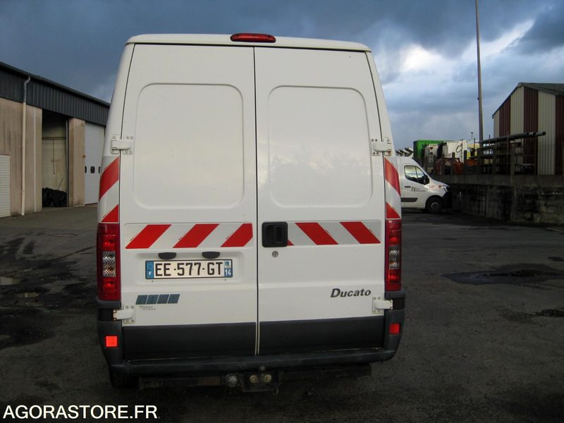 Fiat Ducato - Furgon: slika Fiat Ducato - Furgon Fiat Ducato - Furgon: slika Fiat Ducato - Furgon