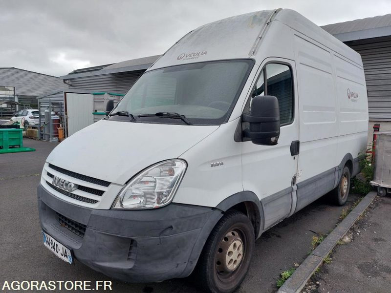 Fourgon IVECO Daily CNG- AA-840-JA - 176200 km (BARA - R51754) - Furgon: slika Fourgon IVECO Daily CNG- AA-840-JA - 176200 km (BARA - R51754) - Furgon Fourgon IVECO Daily CNG- AA-840-JA - 176200 km (BARA - R51754) - Furgon: slika Fourgon IVECO Daily CNG- AA-840-JA - 176200 km (BARA - R51754) - Furgon