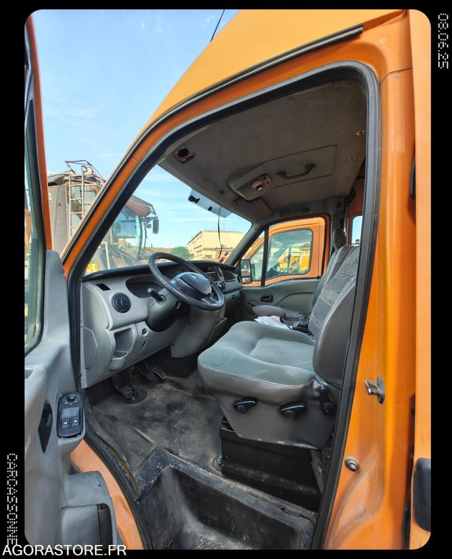 Fourgon Renault MASTER BZ-938-TX - Moteur tournant - Voyant airbag allumé - Furgon: slika Fourgon Renault MASTER BZ-938-TX - Moteur tournant - Voyant airbag allumé - Furgon Fourgon Renault MASTER BZ-938-TX - Moteur tournant - Voyant airbag allumé - Furgon: slika Fourgon Renault MASTER BZ-938-TX - Moteur tournant - Voyant airbag allumé - Furgon